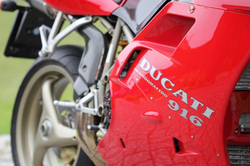 Ducati 916 Biposto Modelljahr 1996