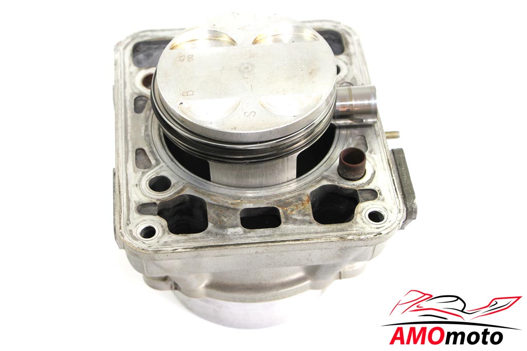 Ducati 748 Desmoquattro Cylinder with Piston Class B 