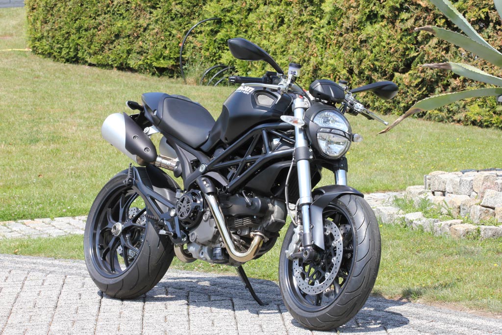 Ducati Monster 1100 