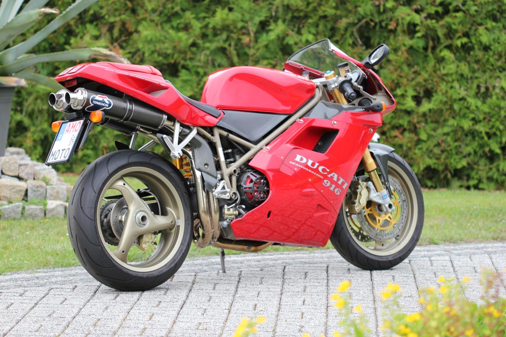 Ducati 916 Biposto Modelljahr 1996